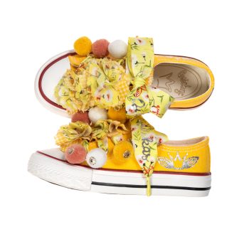 SNEAKERS FLORES AMARILLAS