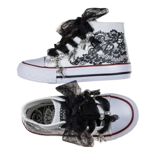 Botas con lazada de tul plumeti color negro y abalorios QUICKAS. Ideales para ocasiones especiales, comuniones y bodas.